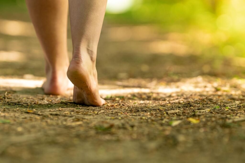 Grounding feet image Grounding feet image